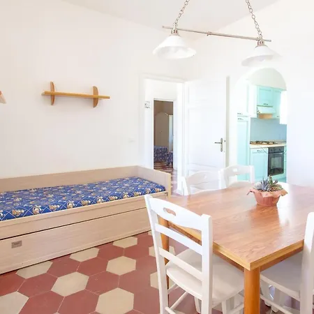 Emilia Aparthotel *