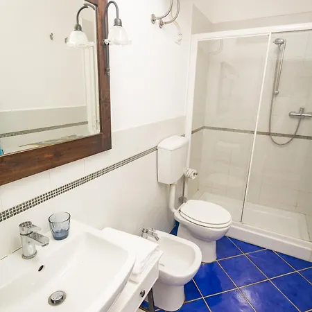 Emilia Apartmanhotel 3*